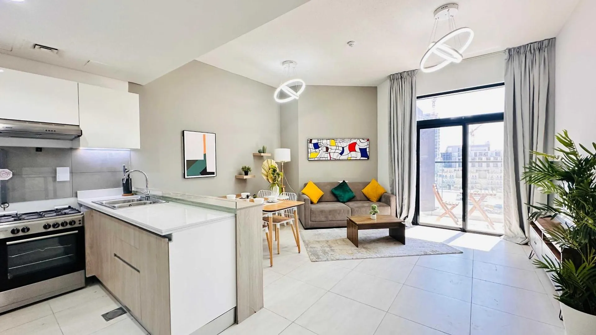 Oyo Home 1367 Premium One Bedroom Apartments Jvc Дубай